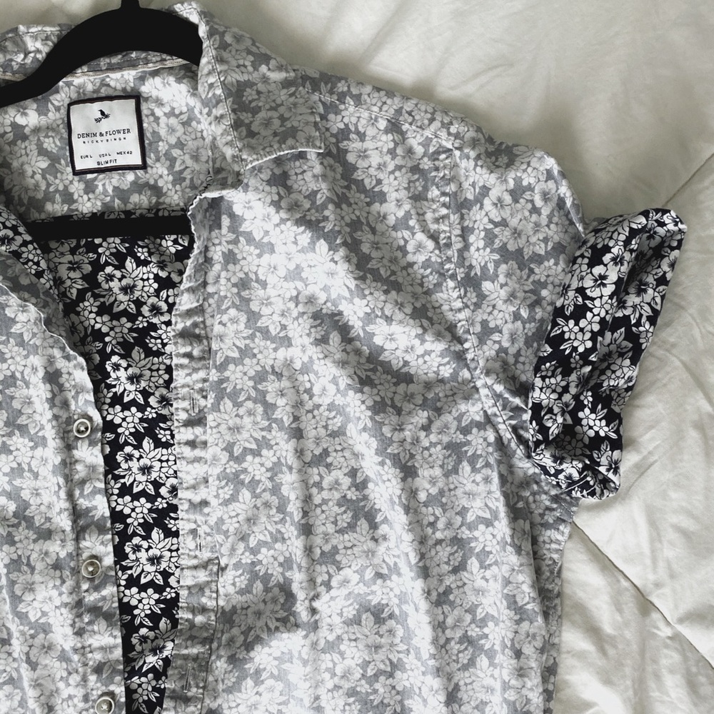 Denim &Flower shortsleeved shirt